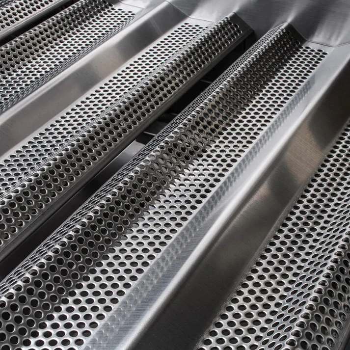 Blaze 40" Premium Built-In Grill Head - 5 Burner - BLZ-5LTE2 - Image 3